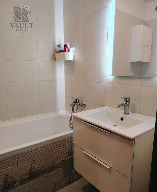 Apartament 3 camere decomandat - Mihai Bravu