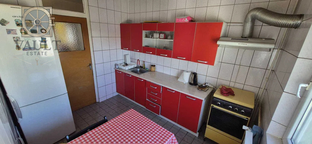 Apartament 3 camere-Imobil Reabilitat-Tei-Teiul Doamnei 