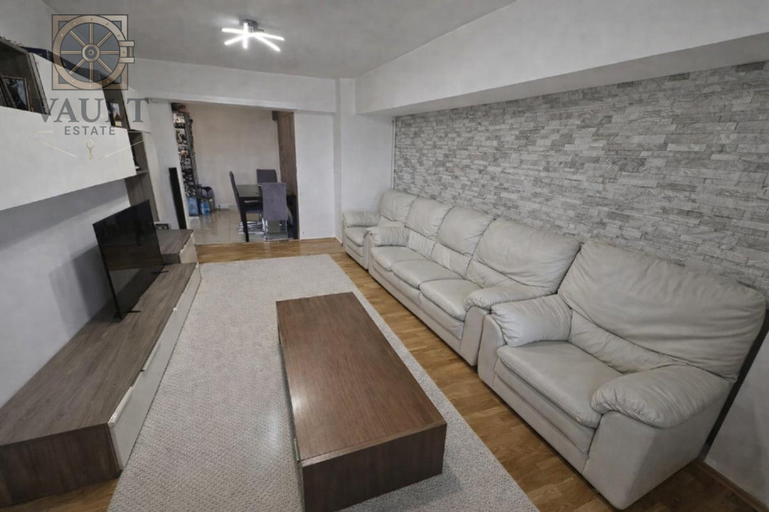 Apartament 3 camere - DECOMANDAT- PIATA Alba Iulia 