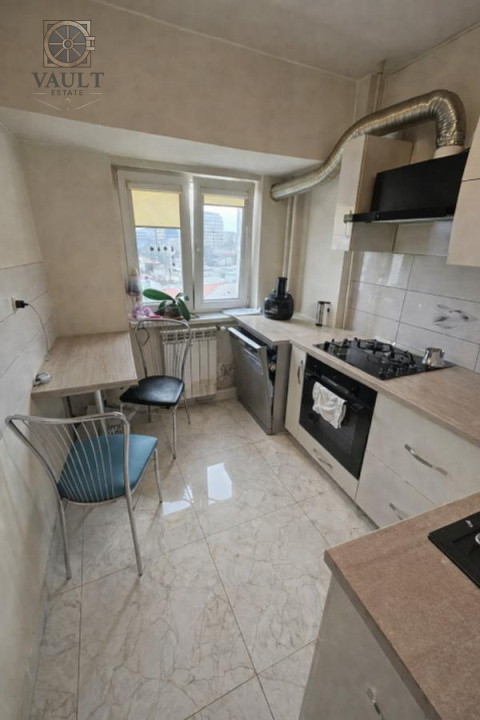 Apartament 3 camere - DECOMANDAT- PIATA Alba Iulia 