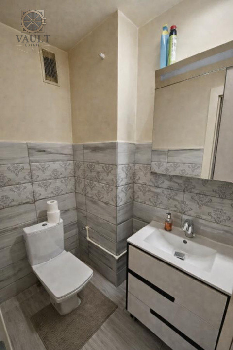 Apartament 3 camere - DECOMANDAT- PIATA Alba Iulia 