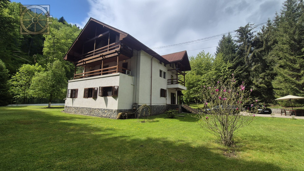 Vila - SINAIA - 4000MP TEREN - Langa Izvorul Dorului