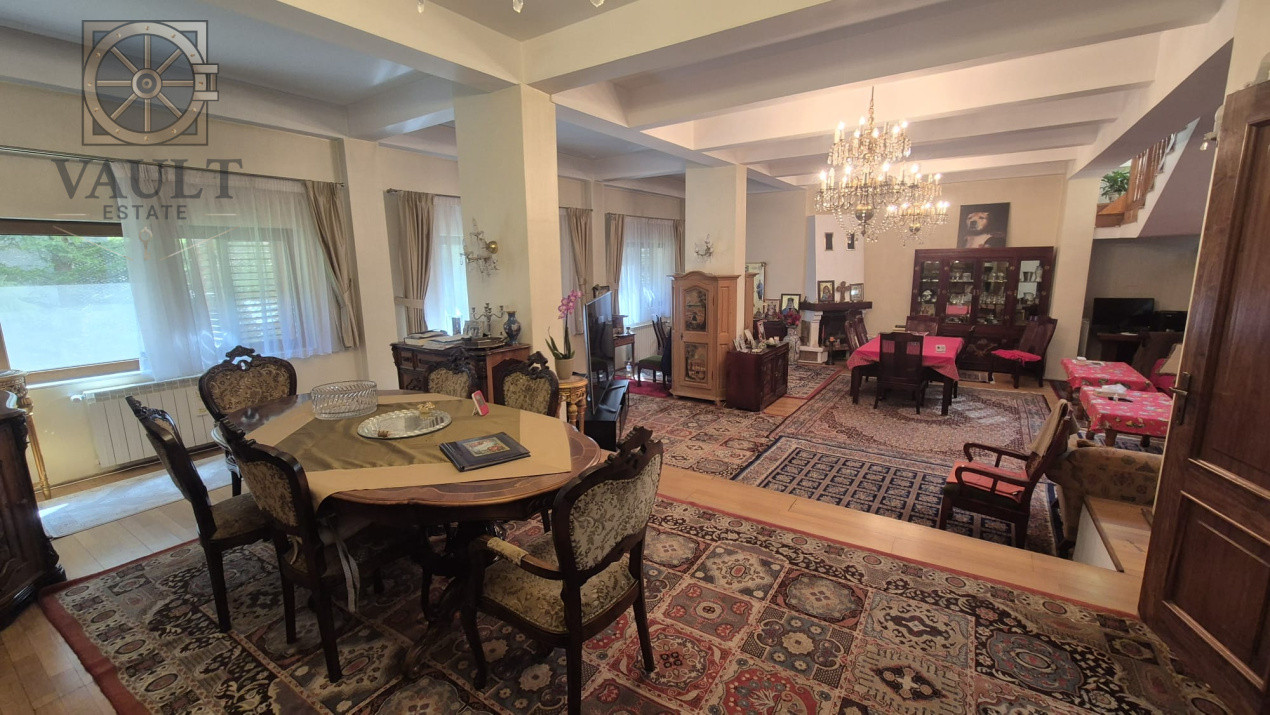 Vila - SINAIA - 4000MP TEREN - Langa Izvorul Dorului