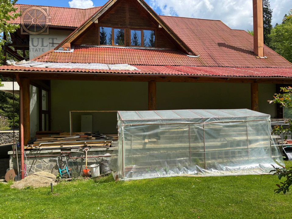 Vila - SINAIA - 4000MP TEREN - Langa Izvorul Dorului
