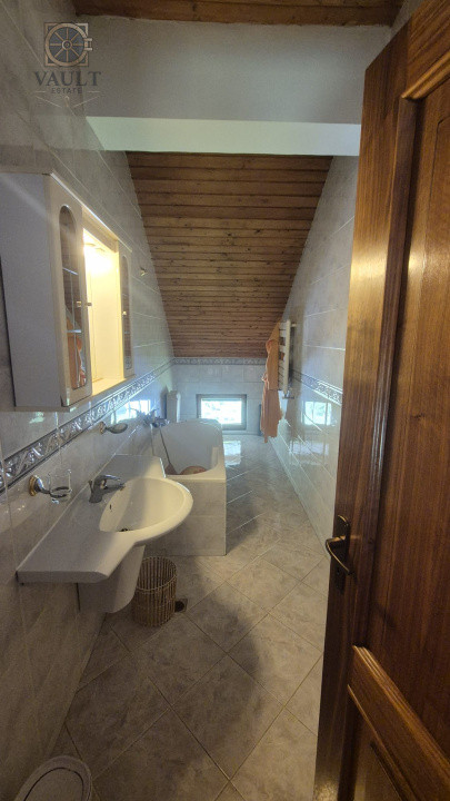 Vila - SINAIA - 4000MP TEREN - Langa Izvorul Dorului