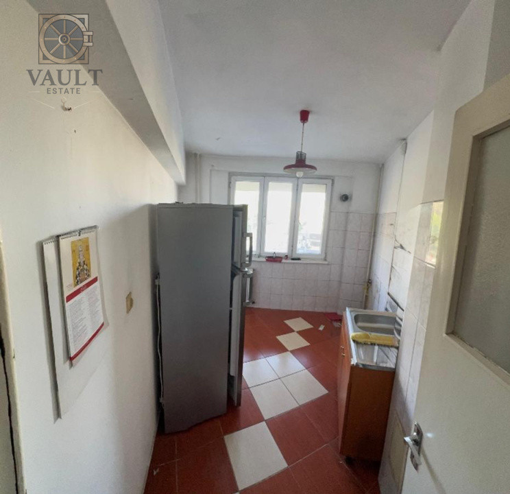 2 camere de renovat - BLOC ANVELOPAT - Bulevardul Brancoveanu 