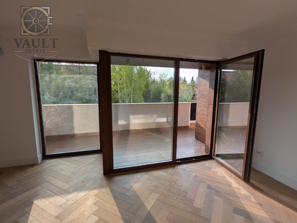 2 CAMERE • 2 BAI • 72 MP • TERASA 18 MP • JANDARMERIEI