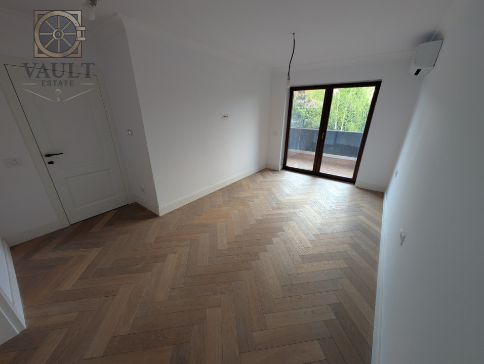2 CAMERE • 2 BAI • 72 MP • TERASA 18 MP • JANDARMERIEI