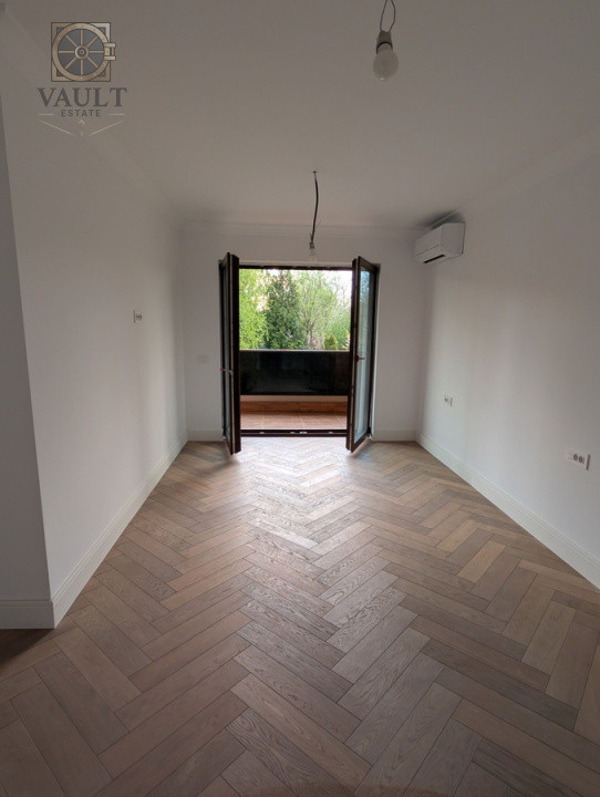 2 CAMERE • 2 BAI • 72 MP • TERASA 18 MP • JANDARMERIEI
