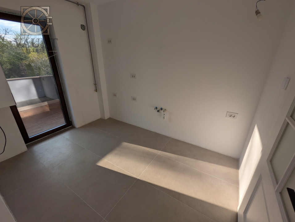 2 CAMERE • 2 BAI • 72 MP • TERASA 18 MP • JANDARMERIEI