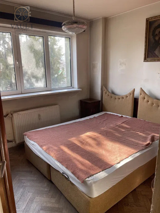 Apartament 3 camere - ETAJ 1 - zona PIATA VICTORIEI