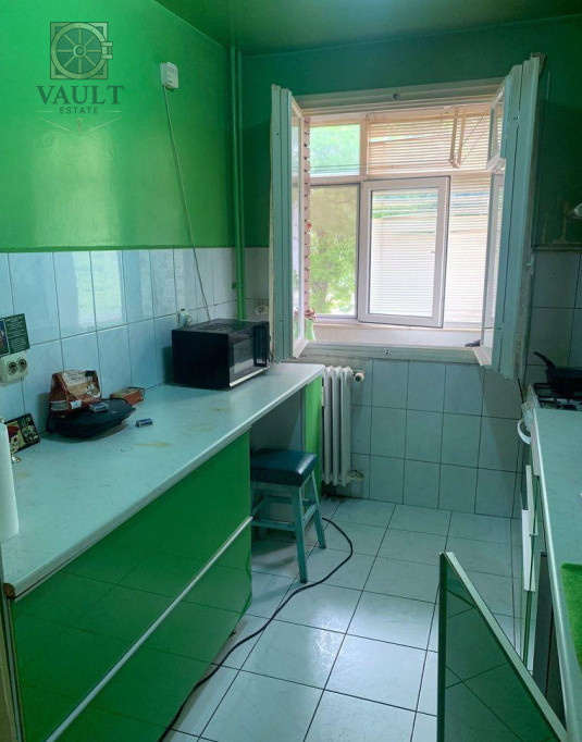 Apartament 3 camere -60.96mp -4 minute metrou Costin Giorgian 