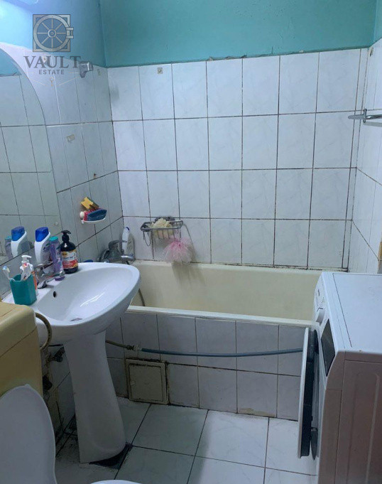 Apartament 3 camere -60.96mp -4 minute metrou Costin Giorgian 