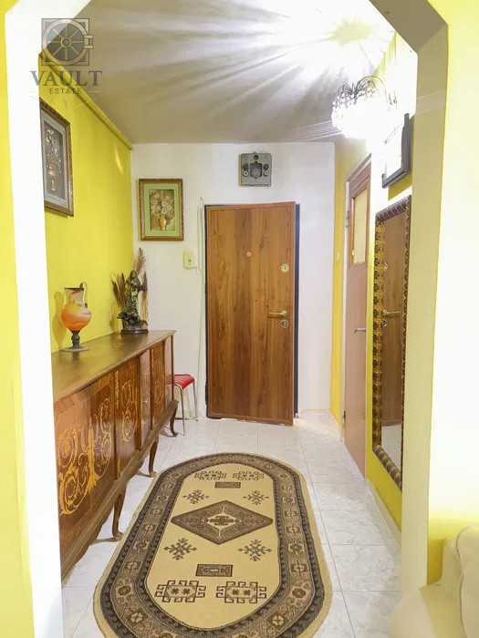 Apartament 3 camere - BLOC ANVELOPAT - zona DRISTOR