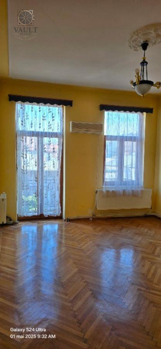 3 camere - 108 MP - Decomandat - Calea Calarasilor