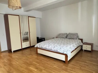 Apartament 3 camere -4 minute pana la metrou Dristor 