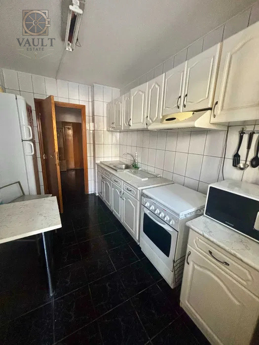 Apartament 4 camere - 1983 - zona Dristor