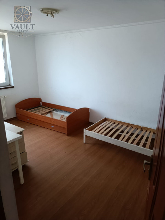 Apartament 3 camere  - 2009 - Fundeni