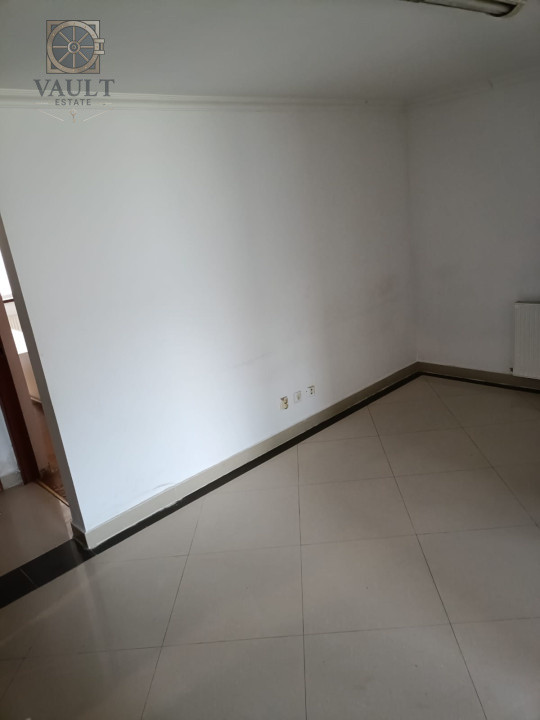 Apartament 3 camere  - 2009 - Fundeni