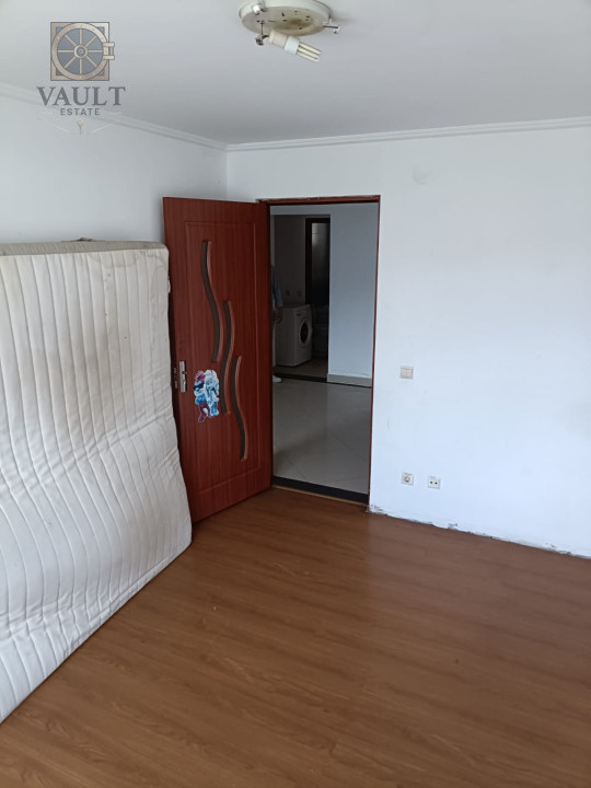 Apartament 3 camere  - 2009 - Fundeni