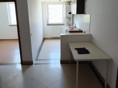 Apartament 3 camere  - 2009 - Fundeni