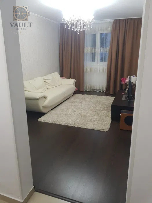 Apartament 4 camere - Scoala Gimnaziala 112 - zona Salajan
