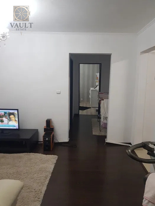 Apartament 4 camere - Scoala Gimnaziala 112 - zona Salajan