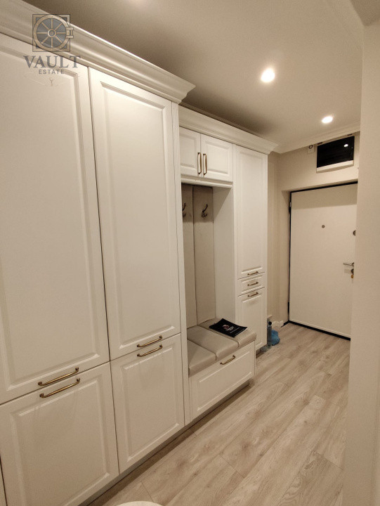 APARTAMENT 3 CAMERE-PANDURI-MOBILAT-UTILAT-LUX-2 BAI