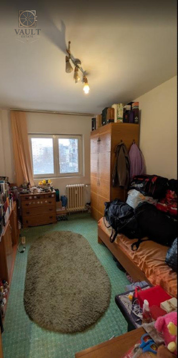 Apartament 4 camere la 6 minute de Metrou Constantin Brancoveanu 