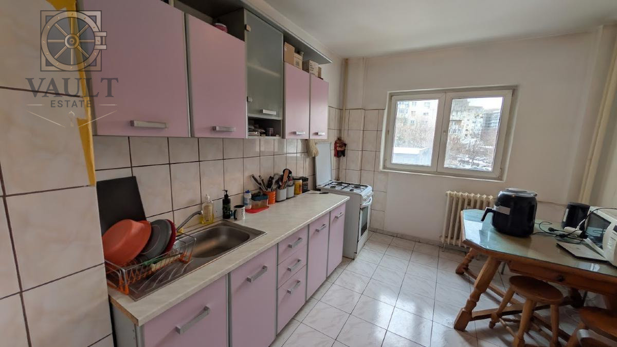 Apartament 4 camere la 6 minute de Metrou Constantin Brancoveanu 