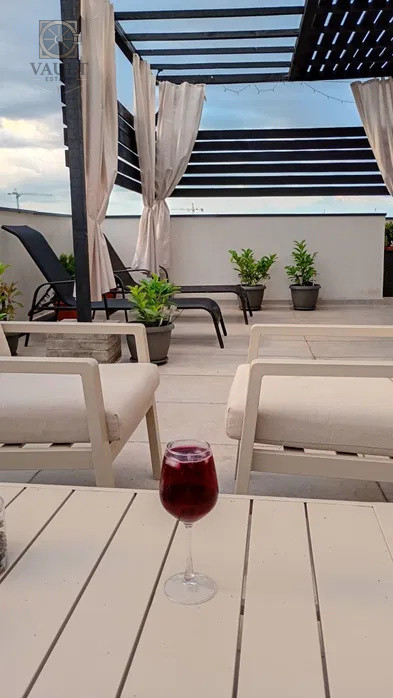 Apartament 3 camere - TERASA 40 MP - zona METALURGIEI 