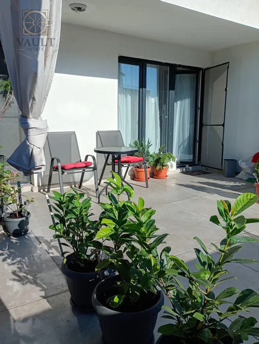 Apartament 3 camere - TERASA 40 MP - zona METALURGIEI 