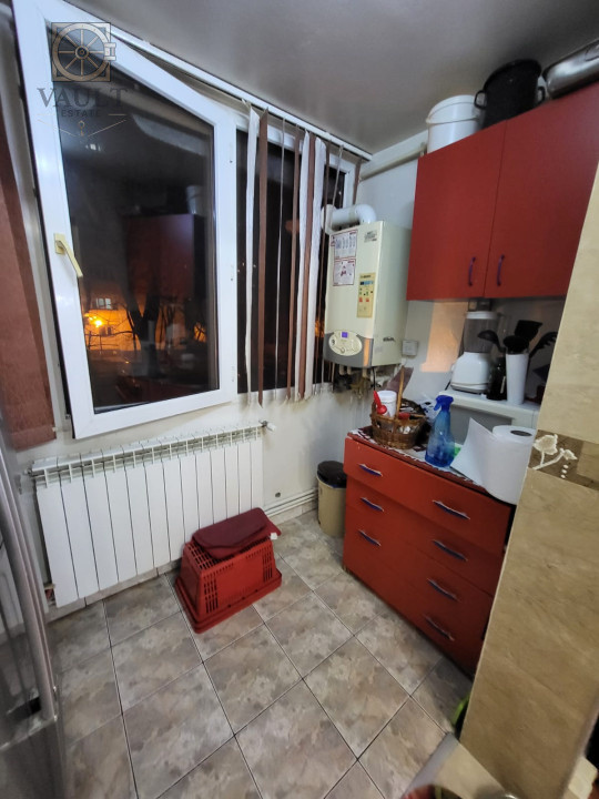 Apartament 3 camere - centrala proprie - Rahova, Buzoieni