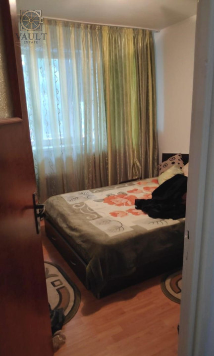 Apartament 4 camere - 3 balcoane - Rahova, Teius