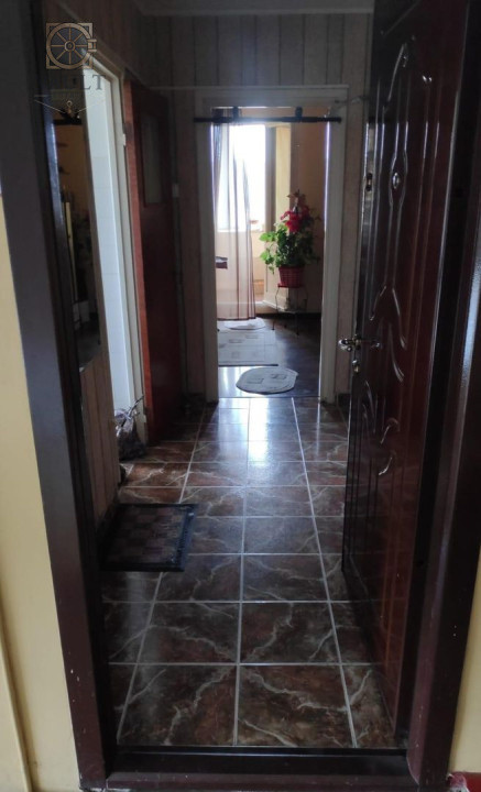 Apartament 4 camere - 3 balcoane - Rahova, Teius
