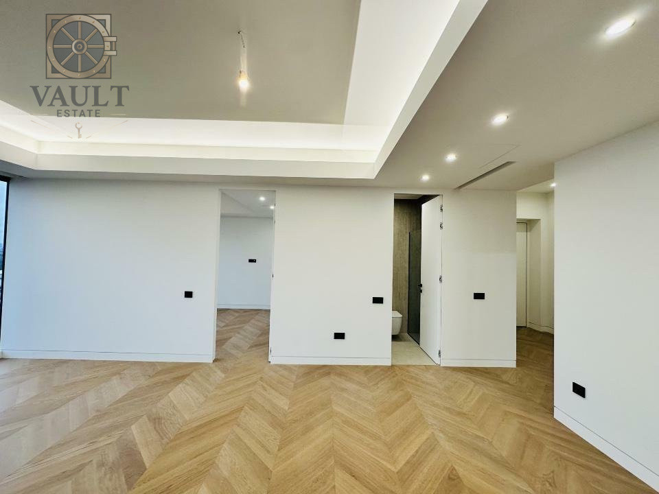 Apartament 3 camere - LUX - VEDERE SPRE LAC - BHB AVENUE