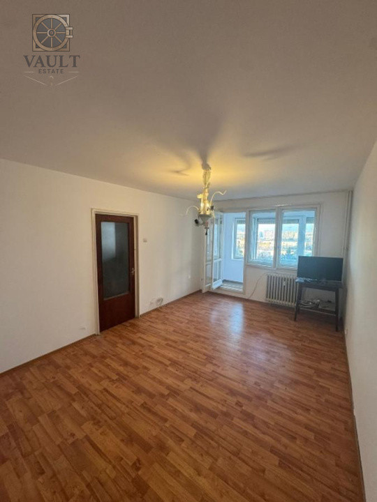 Apartament 2 camere-DECOMANDAT -RENOVAT-4 minute de Metrou 1 DECEMBRIE
