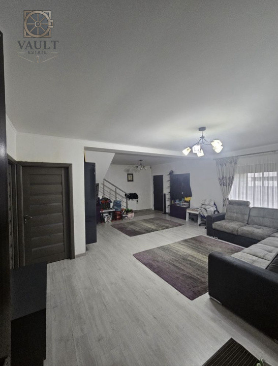Vila Moderna pe Malul Lacului Afumati | 5Camere | Curte 470 mp | Mobilată