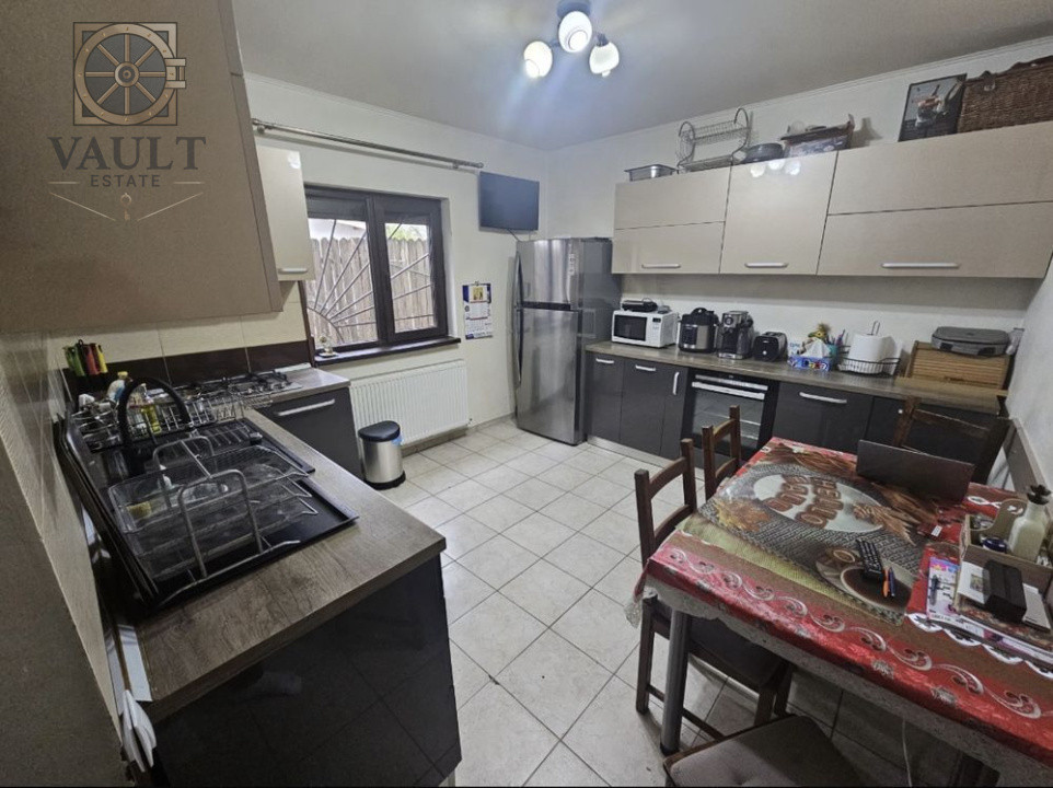 Vila Moderna pe Malul Lacului Afumati | 5Camere | Curte 470 mp | Mobilată