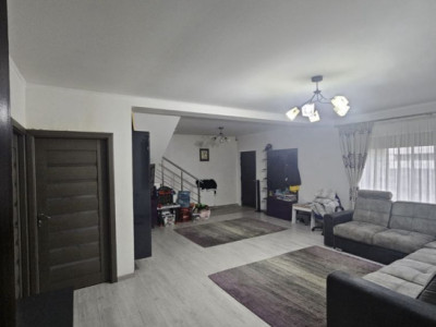 Vila Moderna pe Malul Lacului Afumati | 5Camere | Curte 470 mp | Mobilată