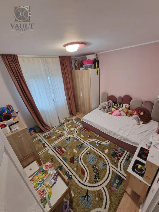Apartament 4 camere - metrou Timpuri Noi