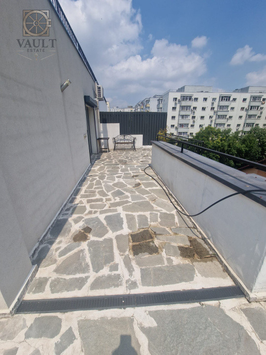  2 CAMERE - 65 MP - TERASA 100 MP - DRISTOR