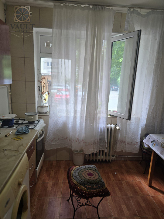 Apartament 3 camere -2 minute de mers pana la metrou Dristor