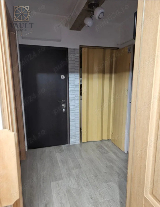 Apartament 2 camere - CENTRALA PROPRIE - zona EROII REVOLUTIEI 