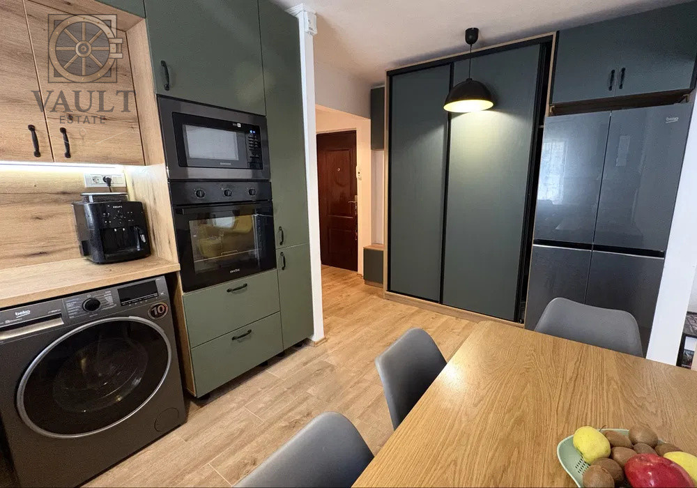 Apartament 3 camere - CENTRALA PROPRIE - zona ALEXANDRU OBREGIA 