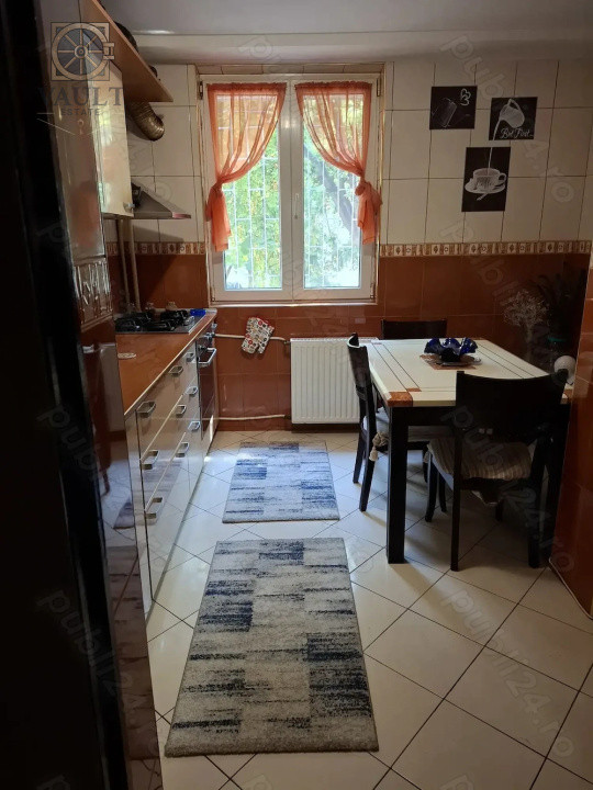 Apartament 3 camere - PARTER INALT - zona RESITA 