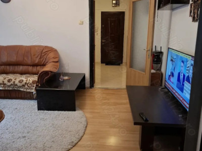 Apartament 3 camere - PARTER INALT - zona RESITA 