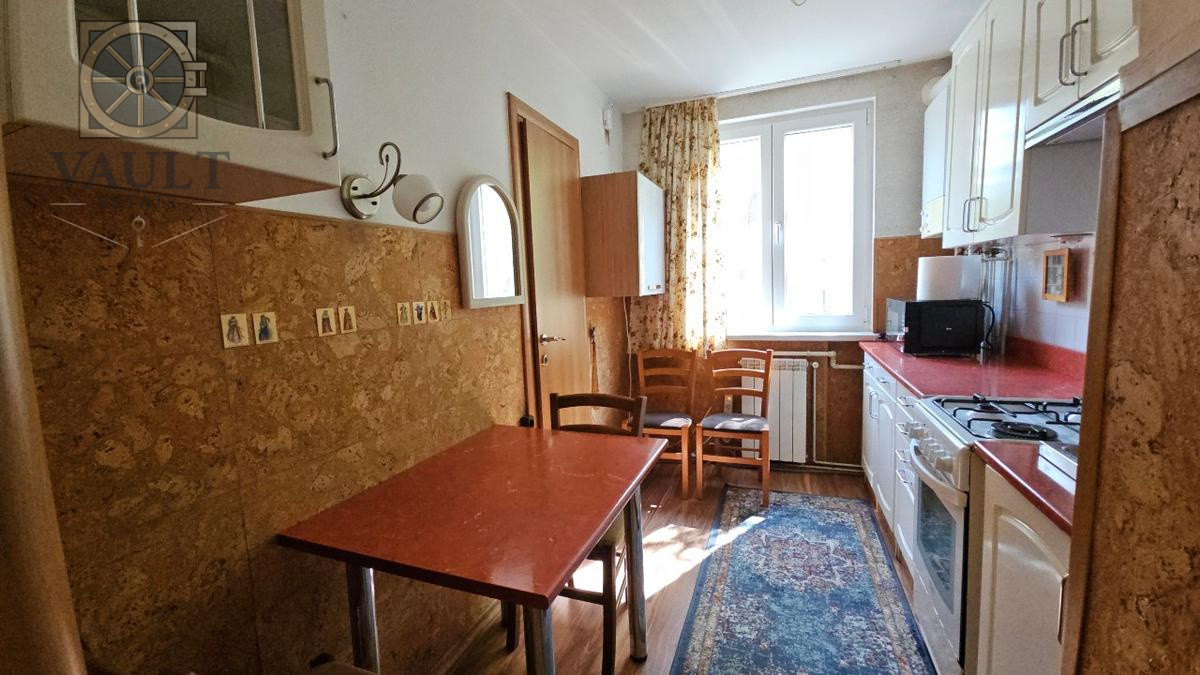 Apartament 3 camere - CENTRALA PROPRIE - zona BRANCOVEANU /HUEDIN