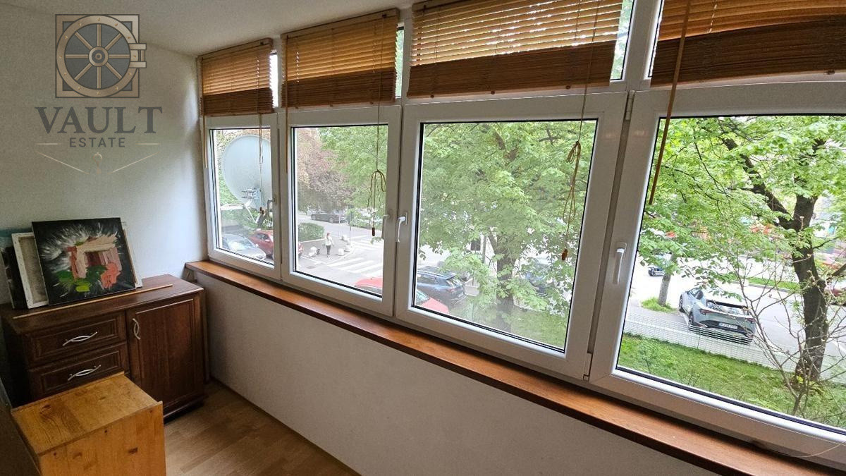 Apartament 3 camere - CENTRALA PROPRIE - zona BRANCOVEANU /HUEDIN