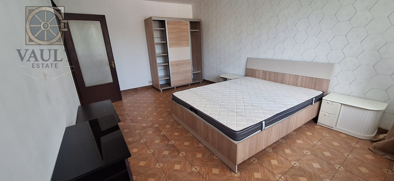 Garsoniera - ETAJ 1 - zona BRANCOVEANU 